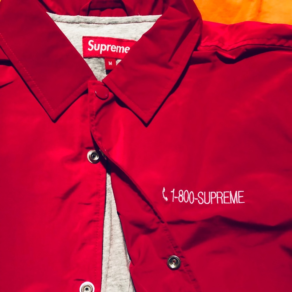 SUPREME COACHES JACKET SIZE M